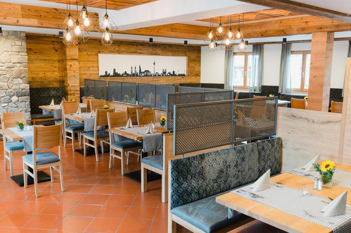 Hotel-Gasthof Weisses Ross شفايغ بآي نورنبيرغ المظهر الخارجي الصورة