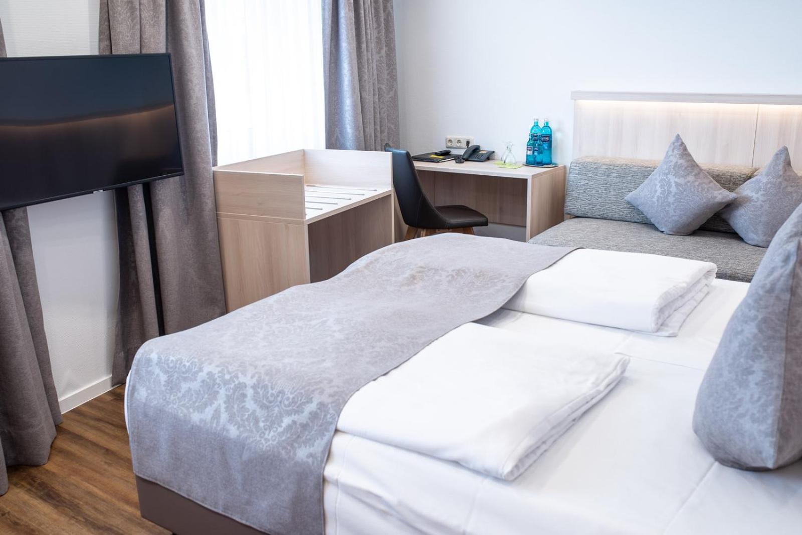 Hotel-Gasthof Weisses Ross شفايغ بآي نورنبيرغ المظهر الخارجي الصورة