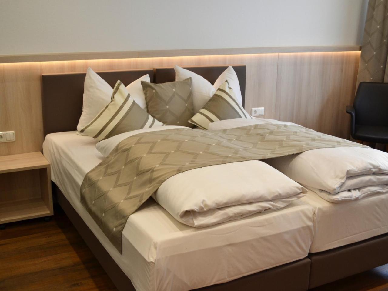 Hotel-Gasthof Weisses Ross شفايغ بآي نورنبيرغ المظهر الخارجي الصورة