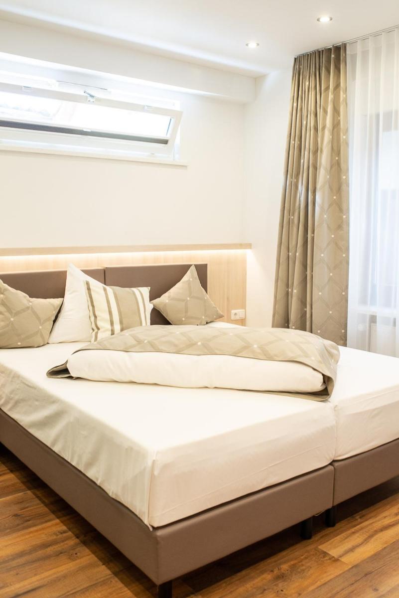 Hotel-Gasthof Weisses Ross شفايغ بآي نورنبيرغ المظهر الخارجي الصورة