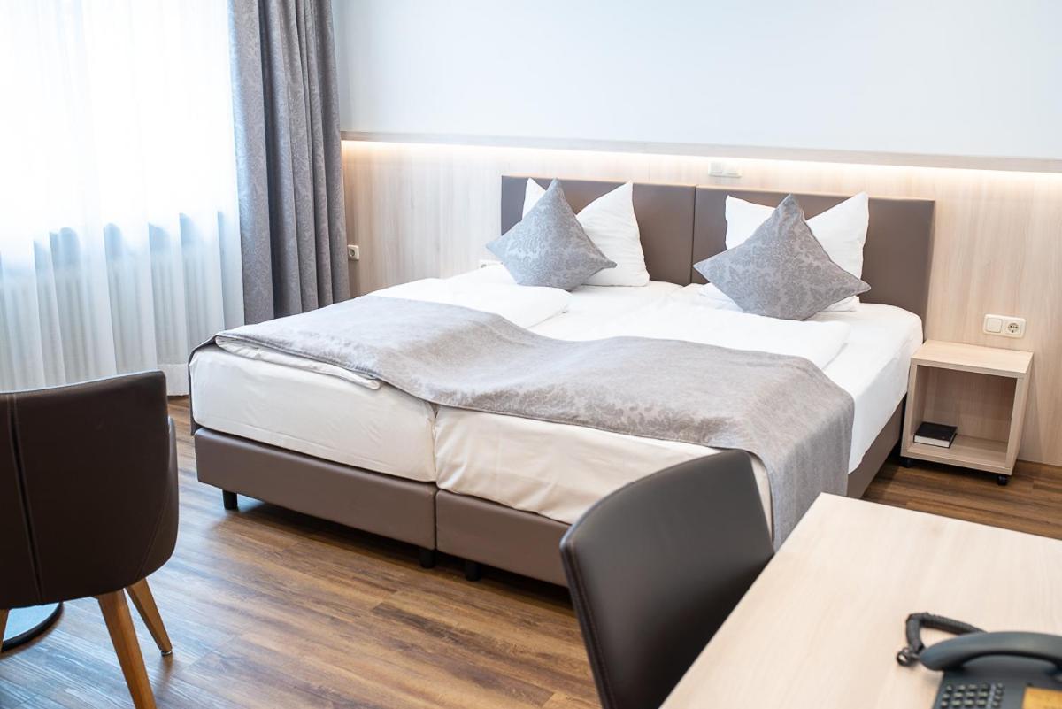 Hotel-Gasthof Weisses Ross شفايغ بآي نورنبيرغ المظهر الخارجي الصورة