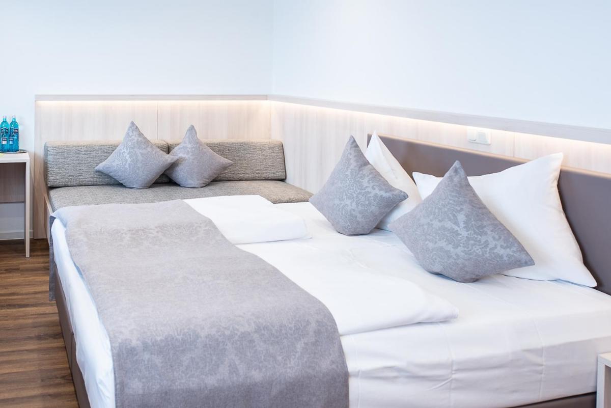 Hotel-Gasthof Weisses Ross شفايغ بآي نورنبيرغ المظهر الخارجي الصورة