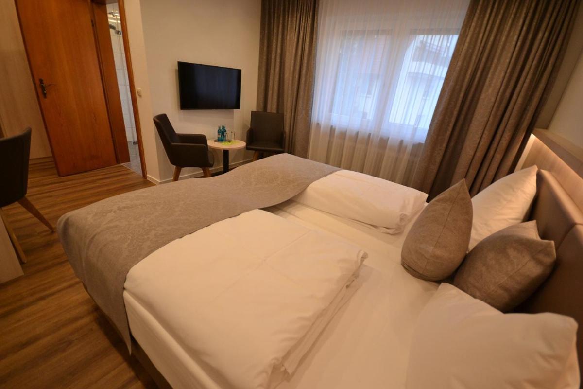Hotel-Gasthof Weisses Ross شفايغ بآي نورنبيرغ المظهر الخارجي الصورة