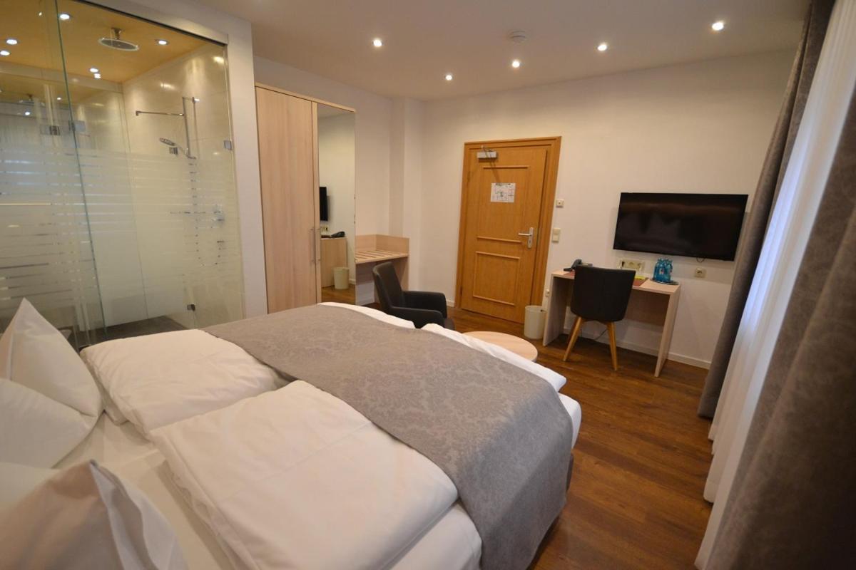 Hotel-Gasthof Weisses Ross شفايغ بآي نورنبيرغ المظهر الخارجي الصورة